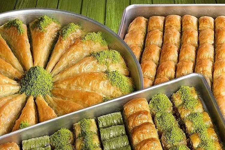 Fabrika Baklava İmalatı
